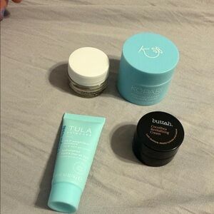 Moisturizing travel set